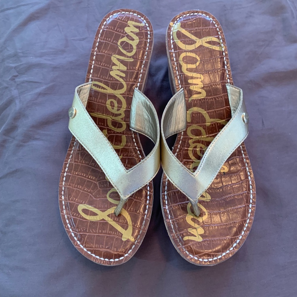 Sam Edelman gold cork platform sandal. Size 9